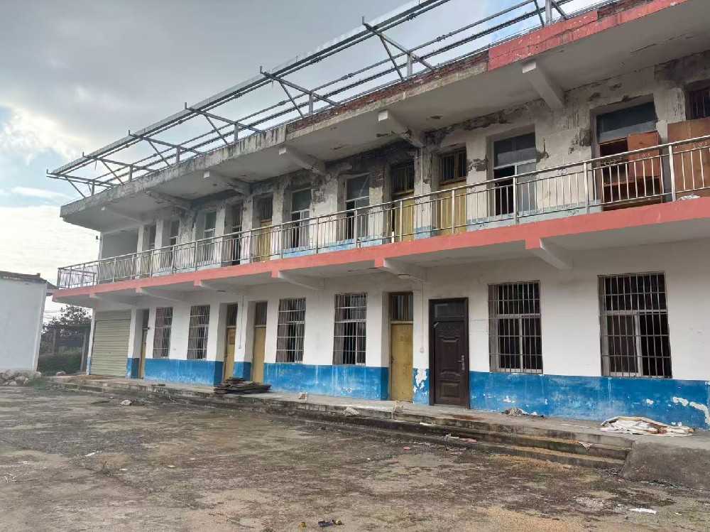 羅山縣楠桿鎮(zhèn)李寨小學(xué)5年租賃權(quán)拍賣(mài)公告